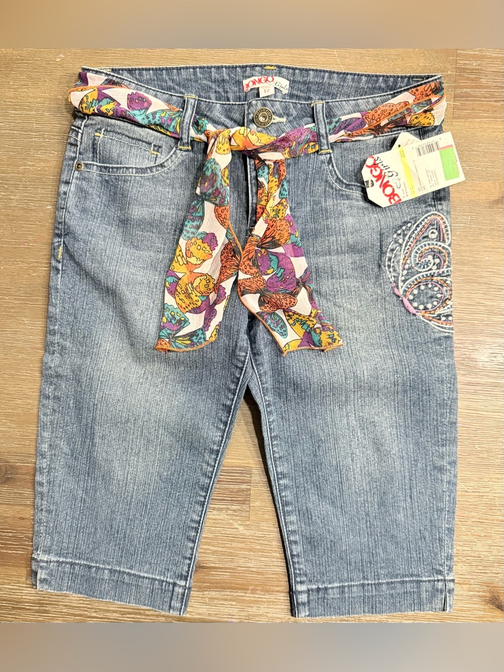 Bongo Girls Medium Wash Denim Capri Shorts Y2K Aesthetic Scarf  Belt Size 12 NWT